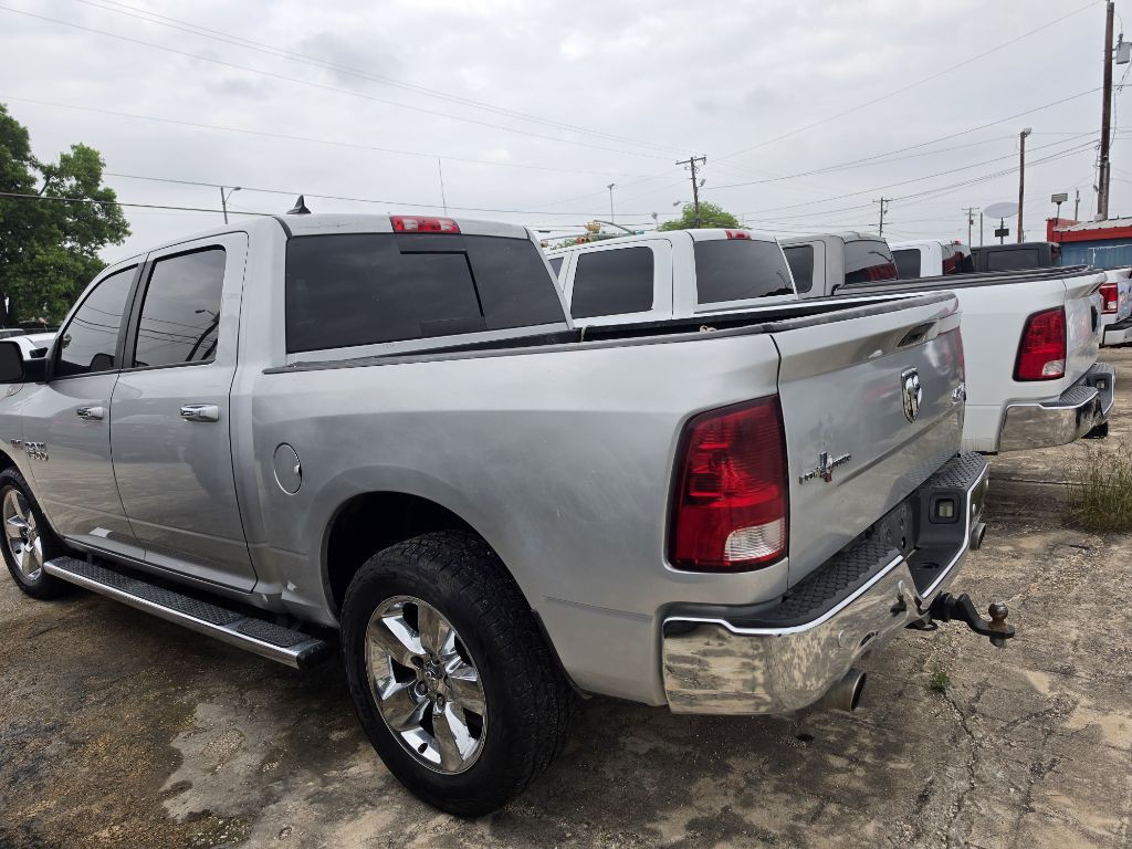 2015 RAM 1500 Image 3