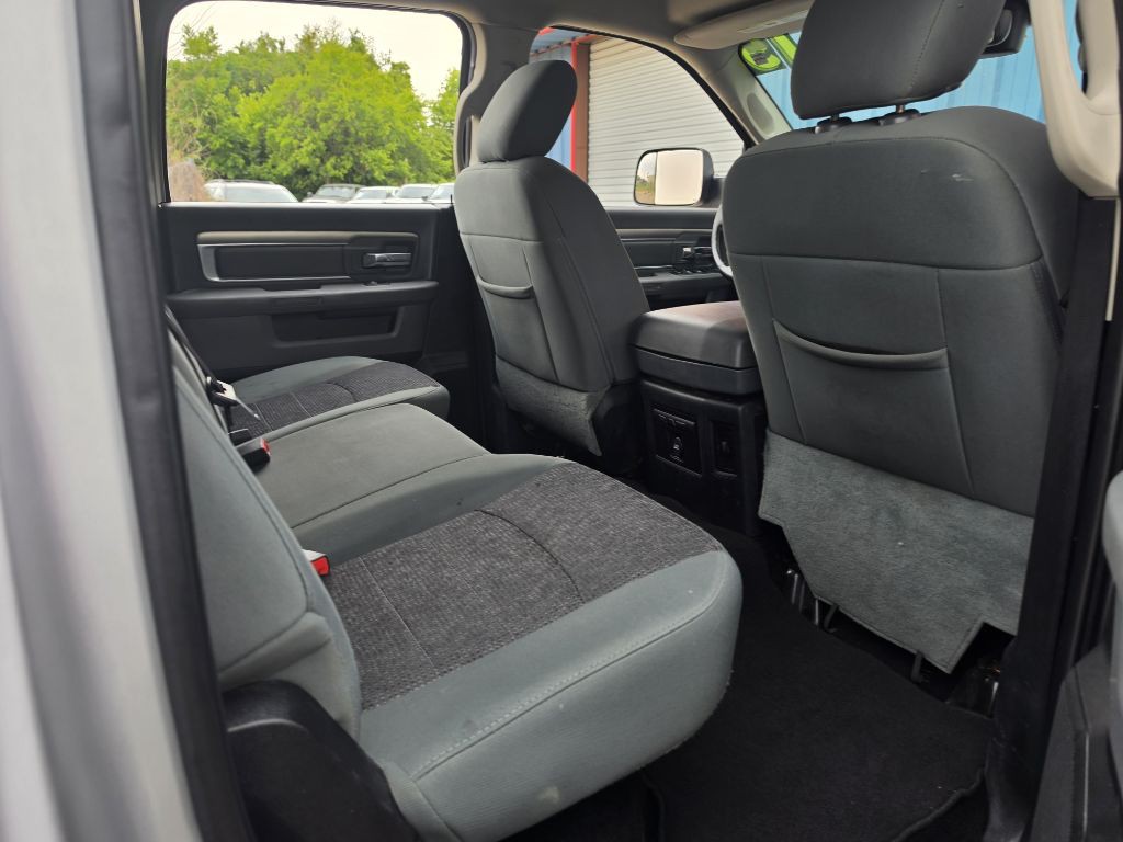 2015 RAM 1500 Image 17