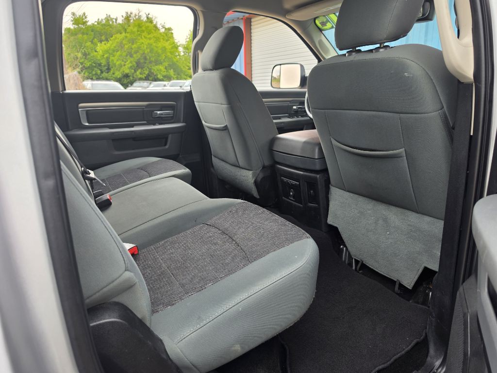 2015 RAM 1500 Image 18