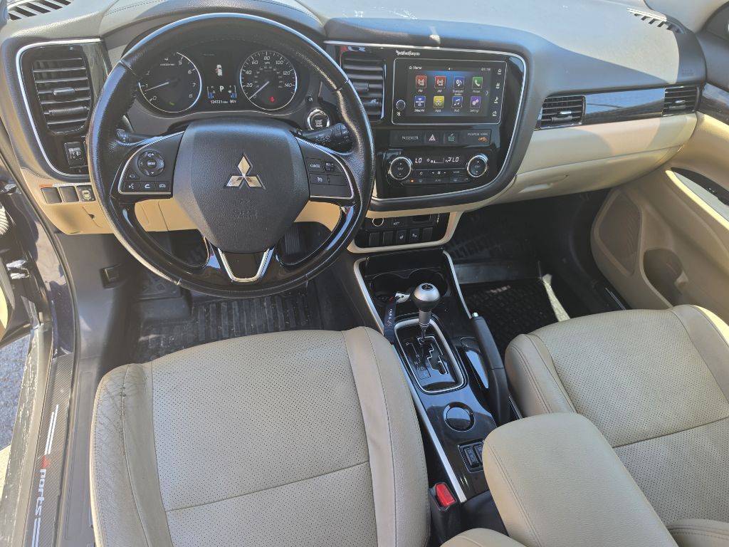 2018 Mitsubishi Outlander Image 31