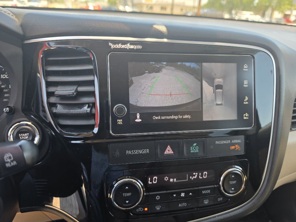 2018 Mitsubishi Outlander Image 34