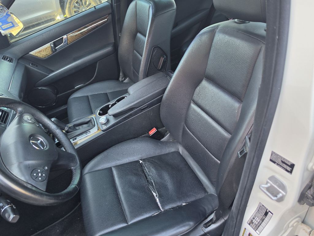 2008 Mercedes-Benz C-Class Image 15