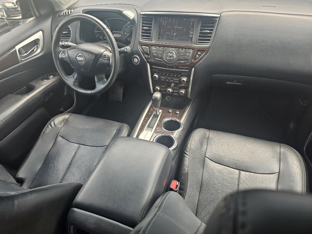 2014 Nissan Pathfinder Image 17