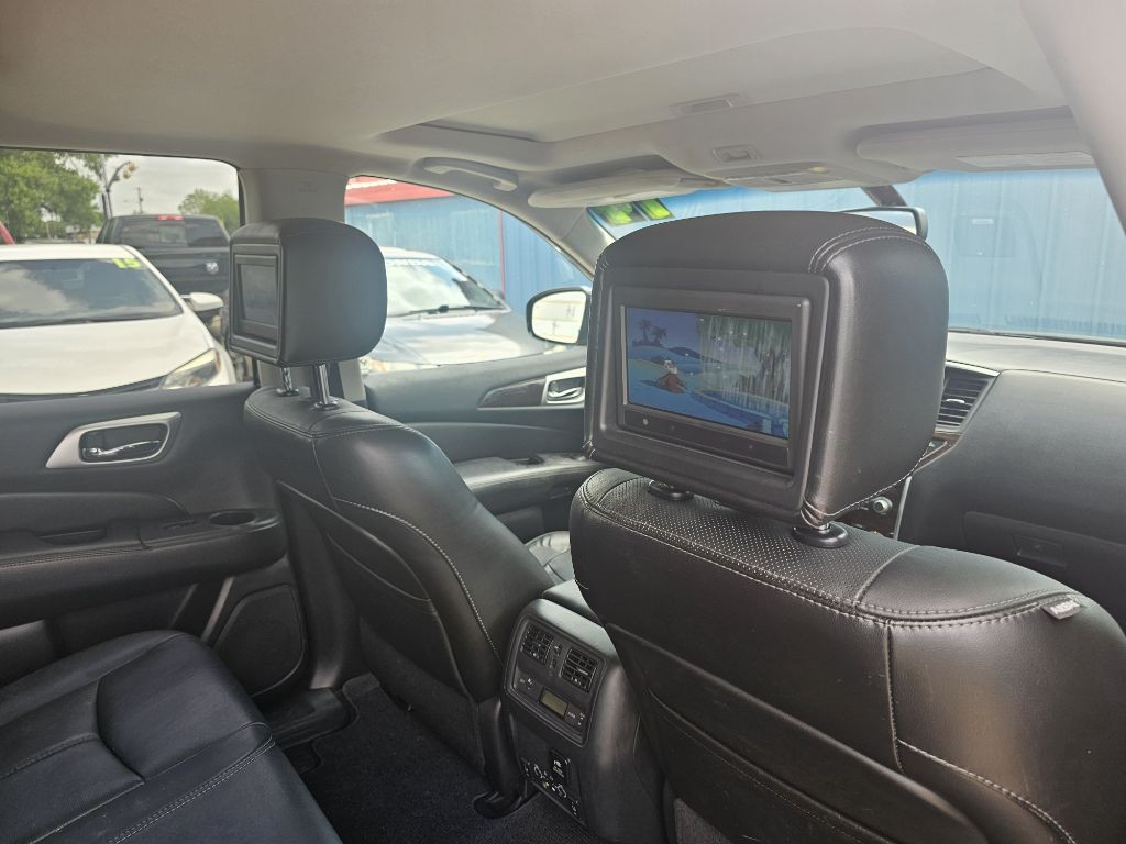 2014 Nissan Pathfinder Image 22