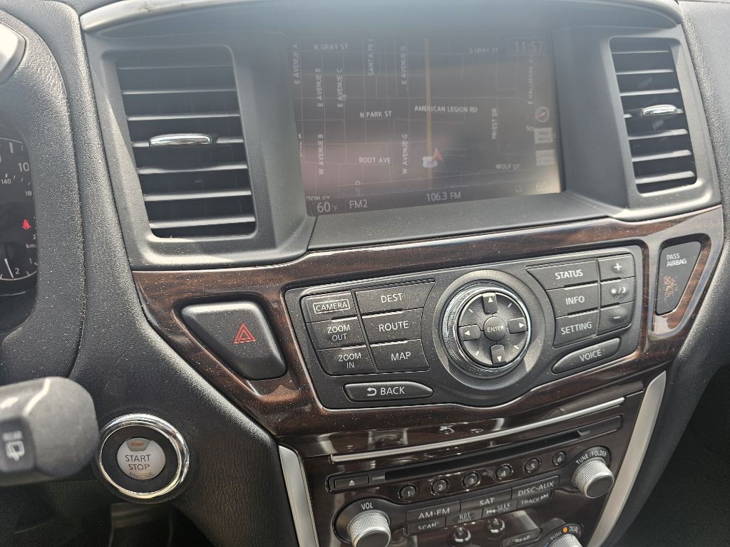 2014 Nissan Pathfinder Image 25