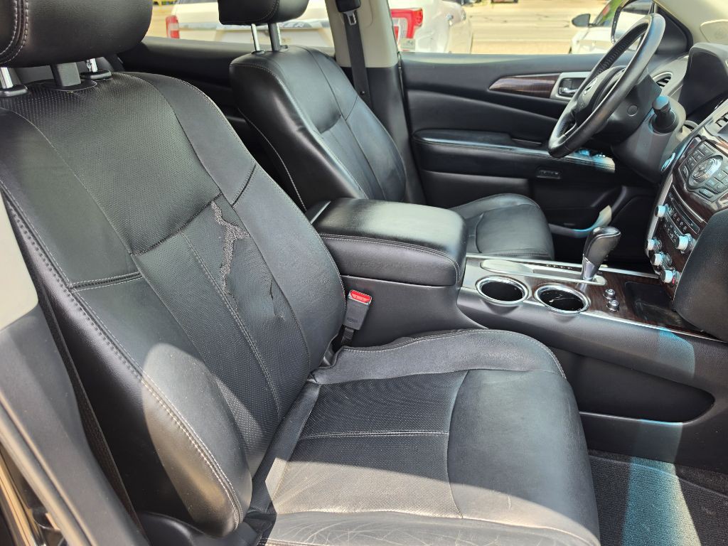 2014 Nissan Pathfinder Image 28