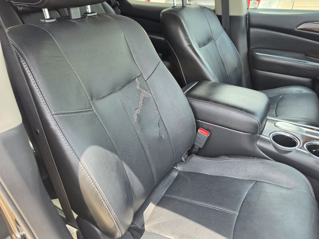 2014 Nissan Pathfinder Image 29