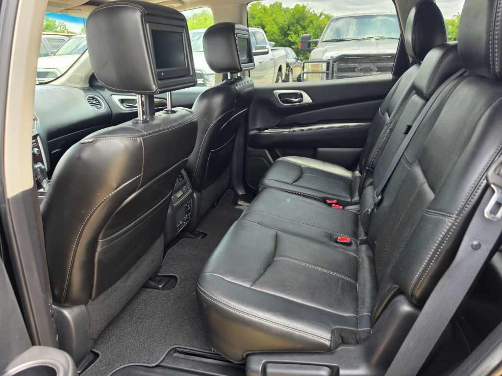 2014 Nissan Pathfinder Image 38