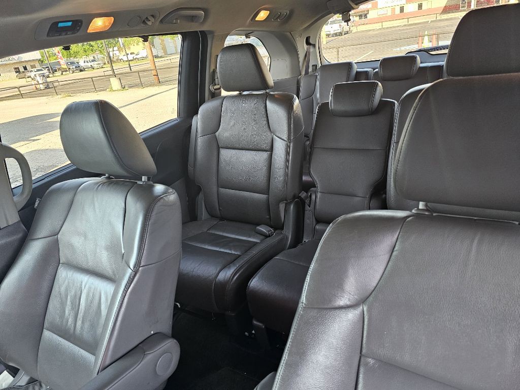 2012 Honda Odyssey Image 10