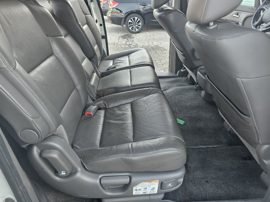 2012 Honda Odyssey Image 14