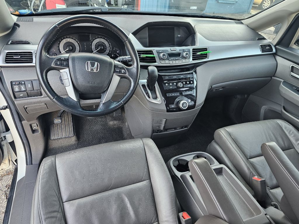 2012 Honda Odyssey Image 17