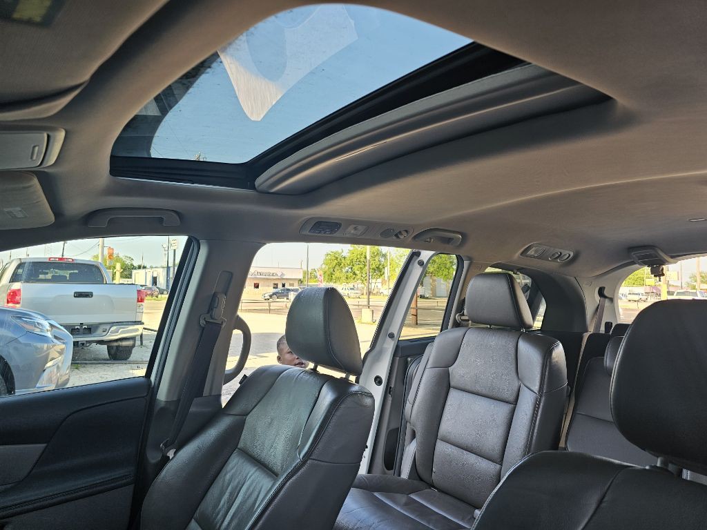 2012 Honda Odyssey Image 20