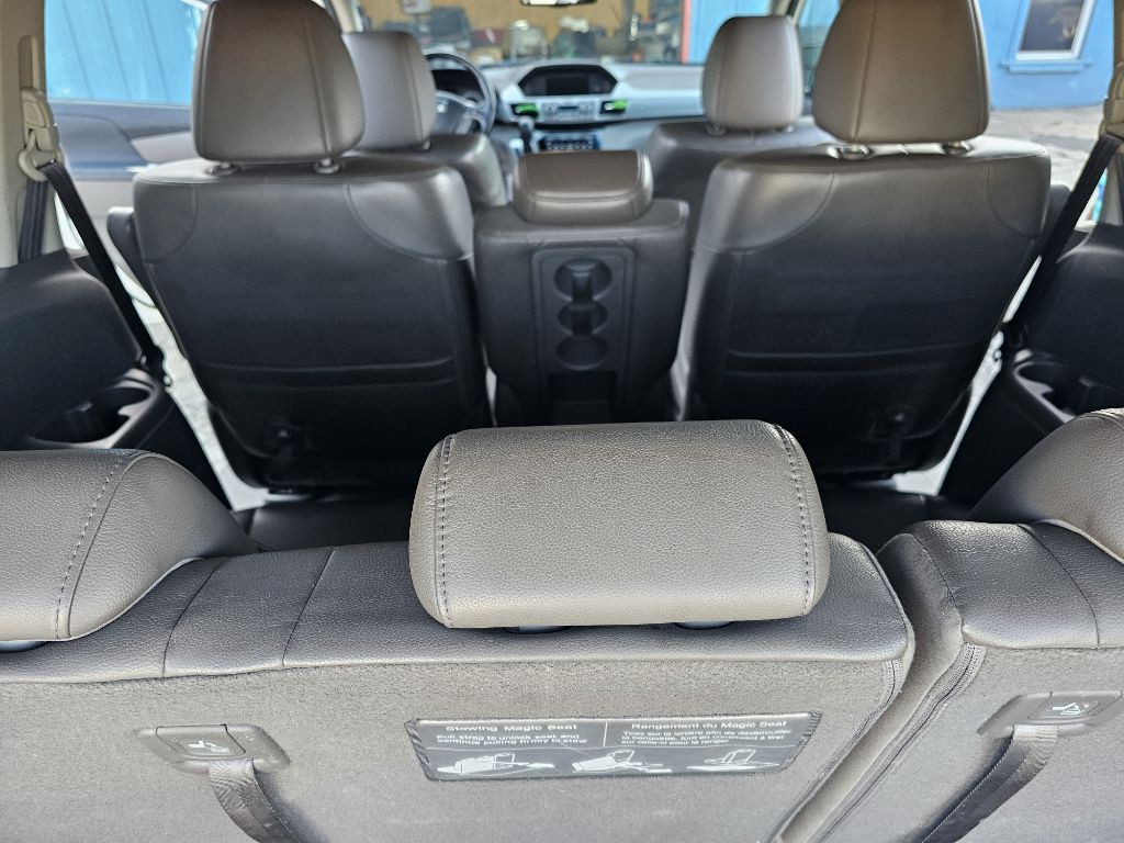 2012 Honda Odyssey Image 22