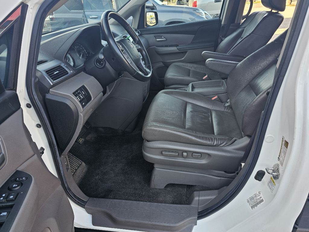 2012 Honda Odyssey Image 23