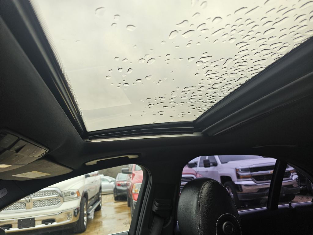 2018 Mercedes-Benz C-Class Image 18