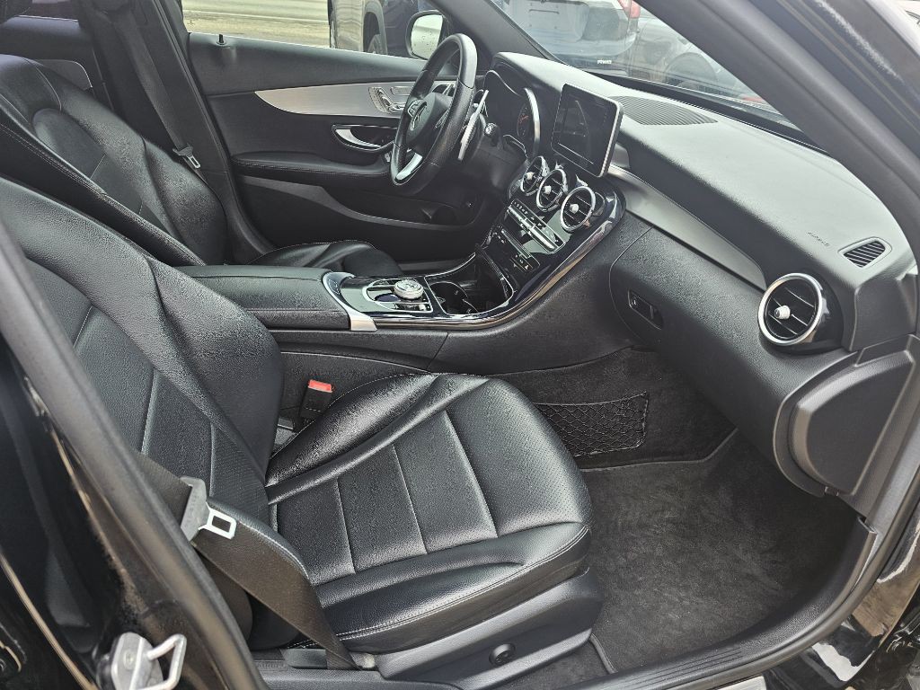 2018 Mercedes-Benz C-Class Image 23