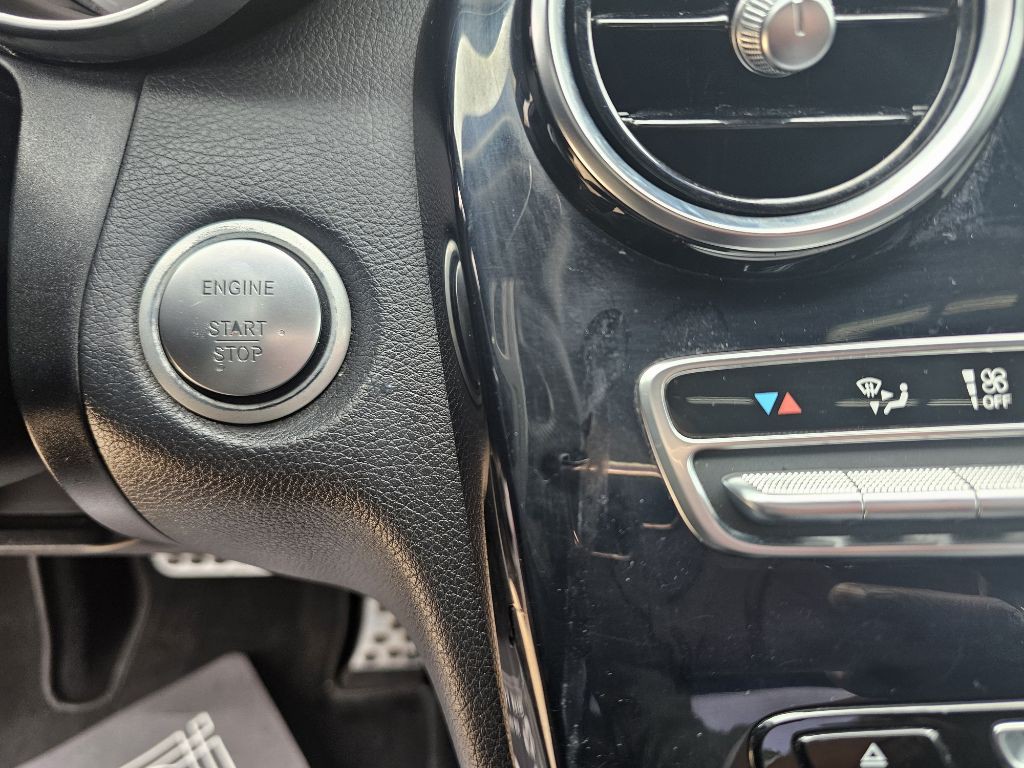 2018 Mercedes-Benz C-Class Image 25