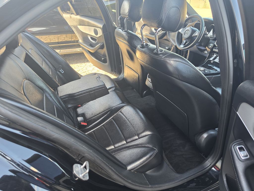 2018 Mercedes-Benz C-Class Image 39