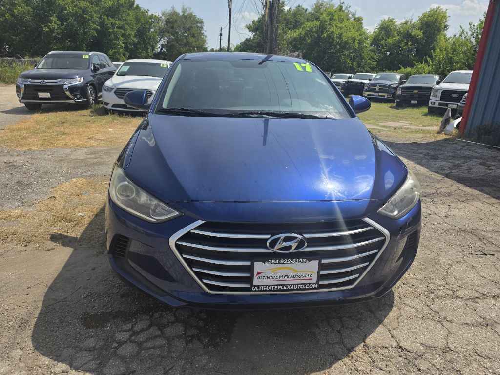 2017 Hyundai Elantra Image 2