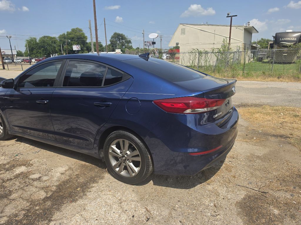 2017 Hyundai Elantra Image 12