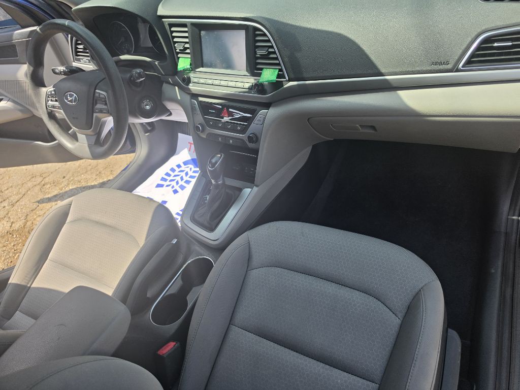 2017 Hyundai Elantra Image 20