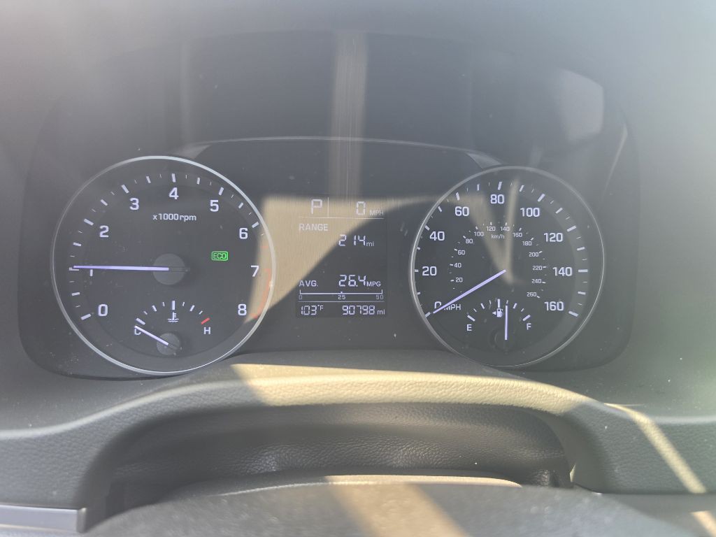 2017 Hyundai Elantra Image 22