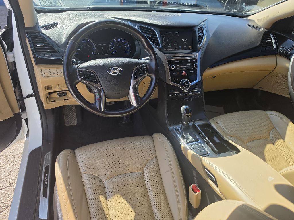 2017 Hyundai Azera Image 12