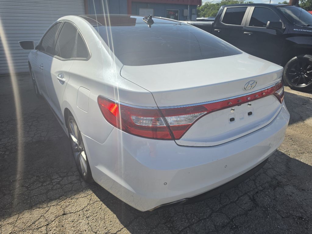 2017 Hyundai Azera Image 26
