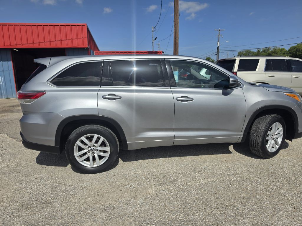 2016 Toyota Highlander Image 5