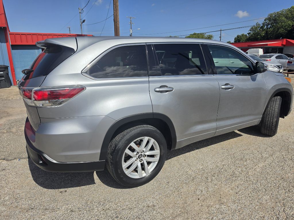 2016 Toyota Highlander Image 9