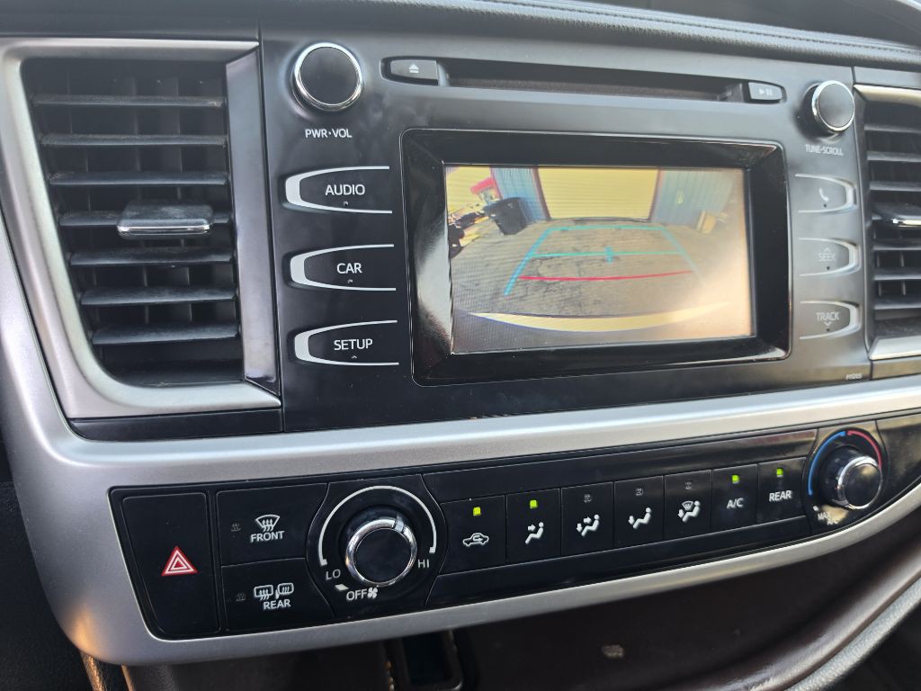 2016 Toyota Highlander Image 13