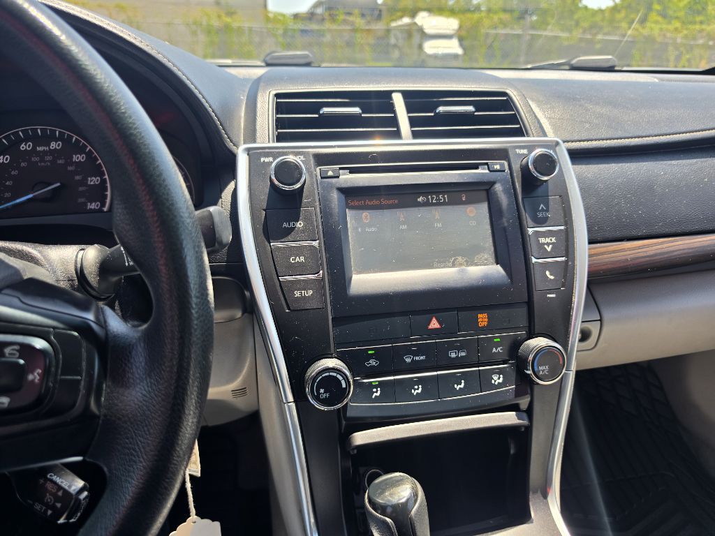 2016 Toyota Highlander Image 24