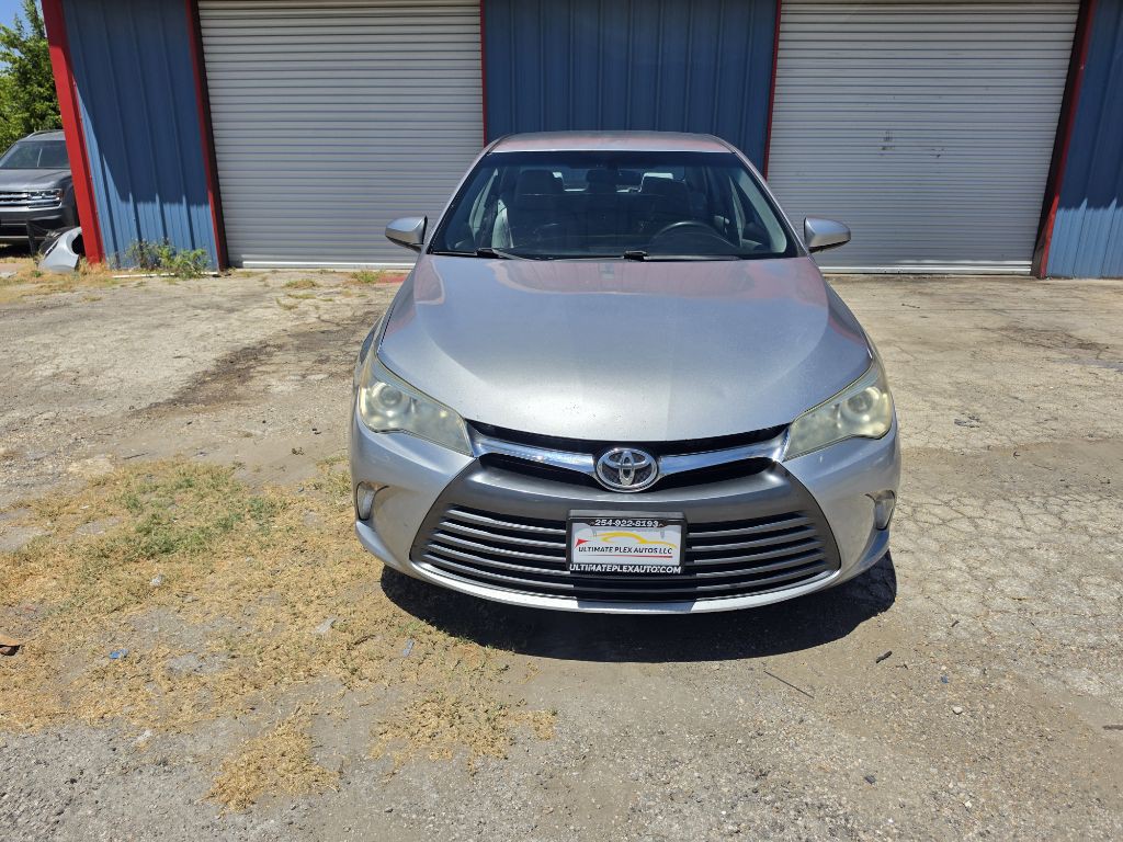 2015 Toyota Camry Image 2