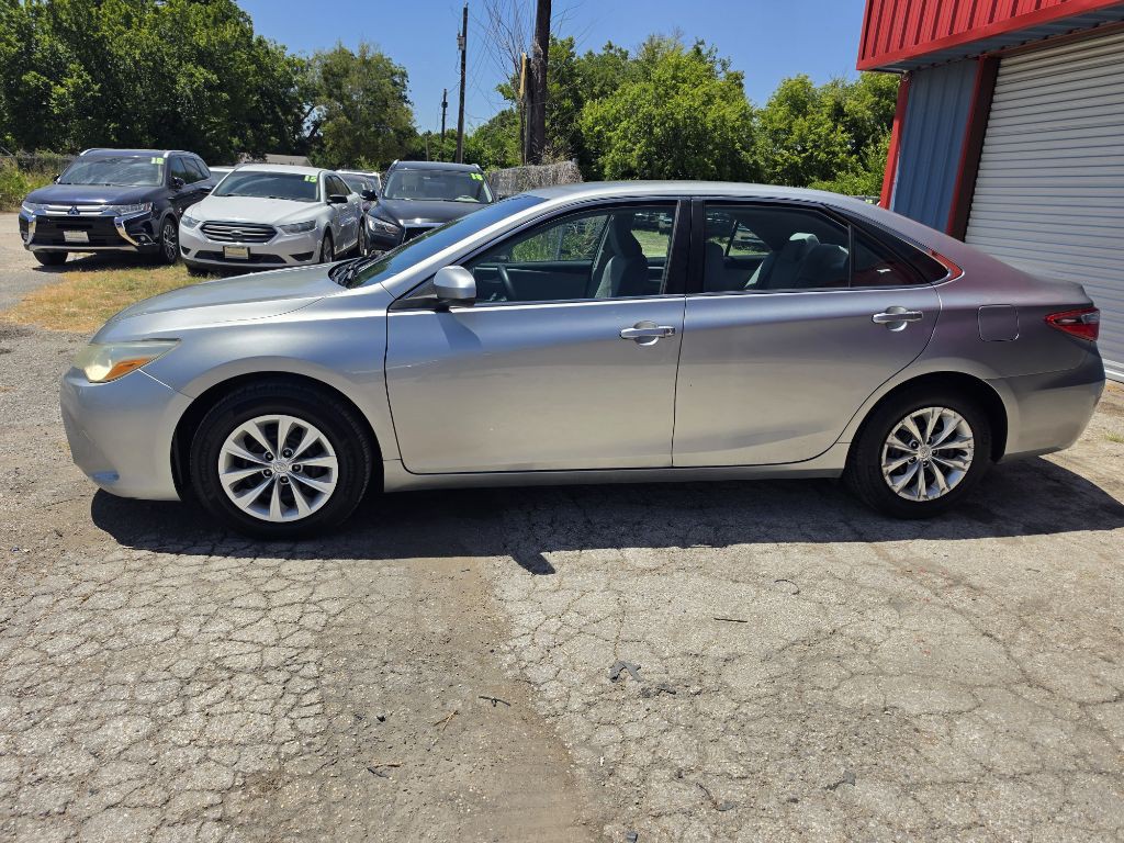2015 Toyota Camry Image 13