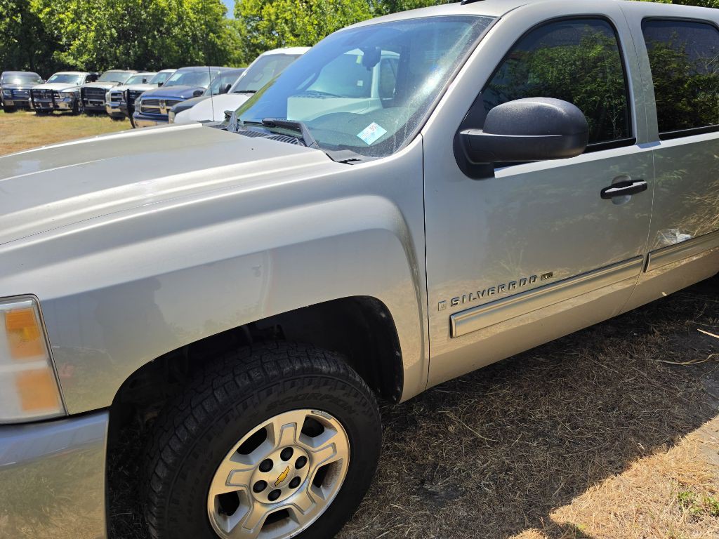 2009 Chevrolet Silverado 1500 Image 2