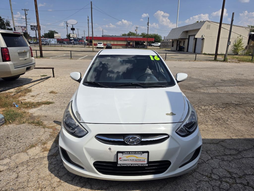 2016 Hyundai Accent Image 4