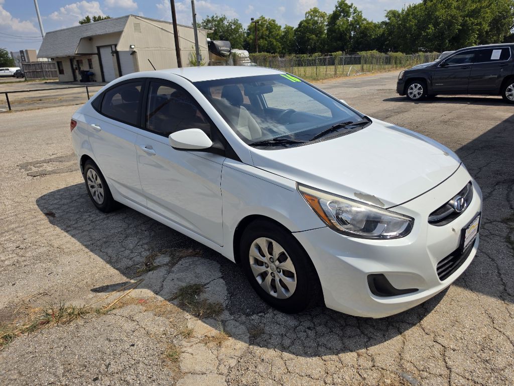 2016 Hyundai Accent Image 5