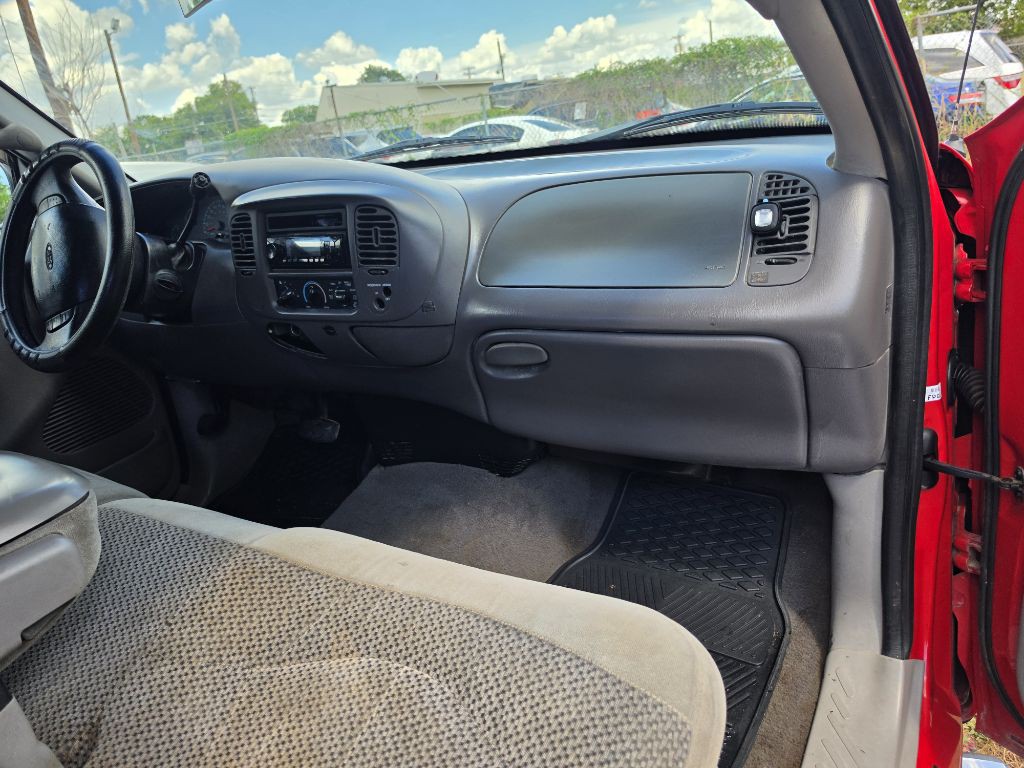 2000 Ford F-150 Image 17