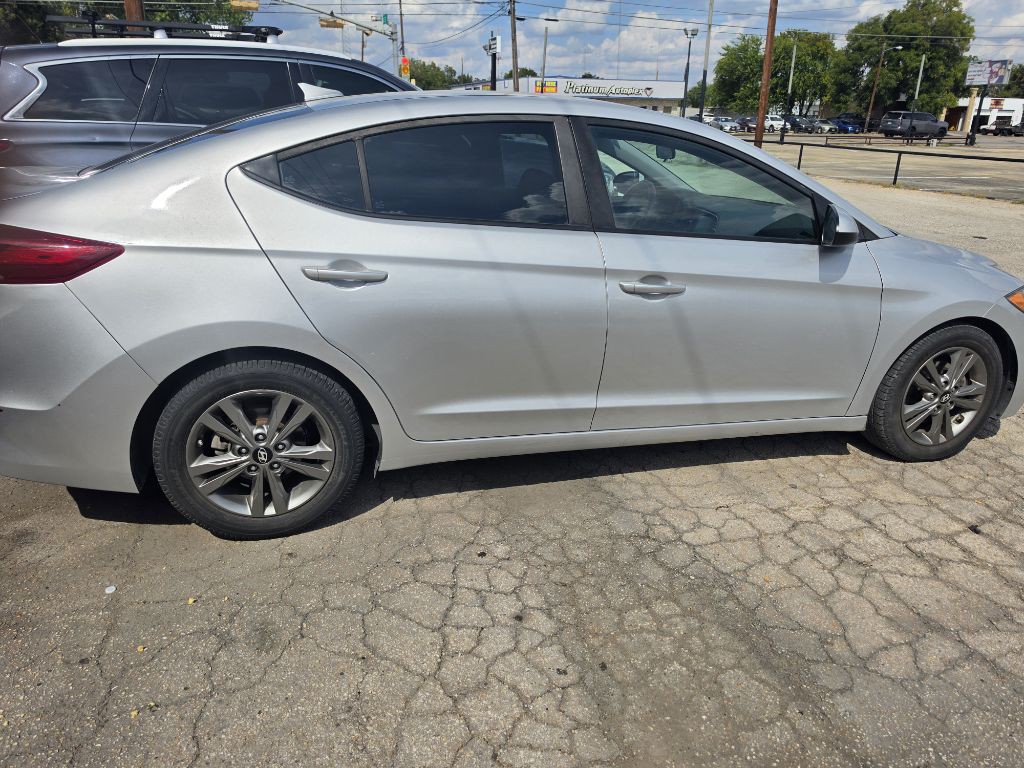 2018 Hyundai Elantra Image 7