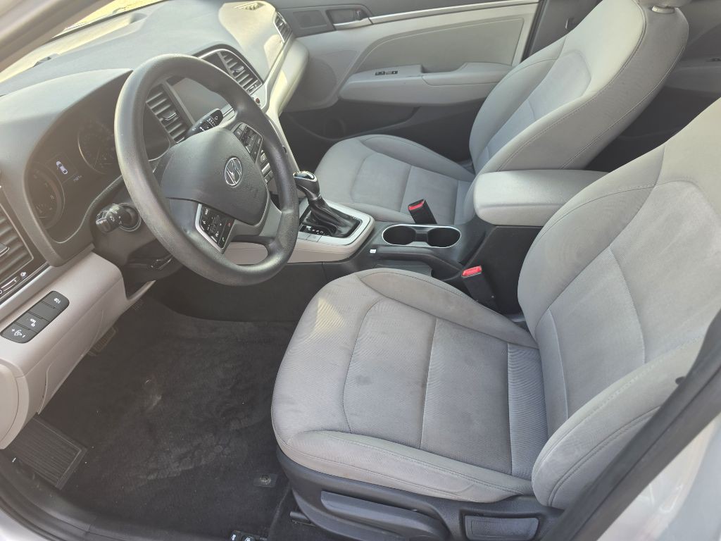 2018 Hyundai Elantra Image 13