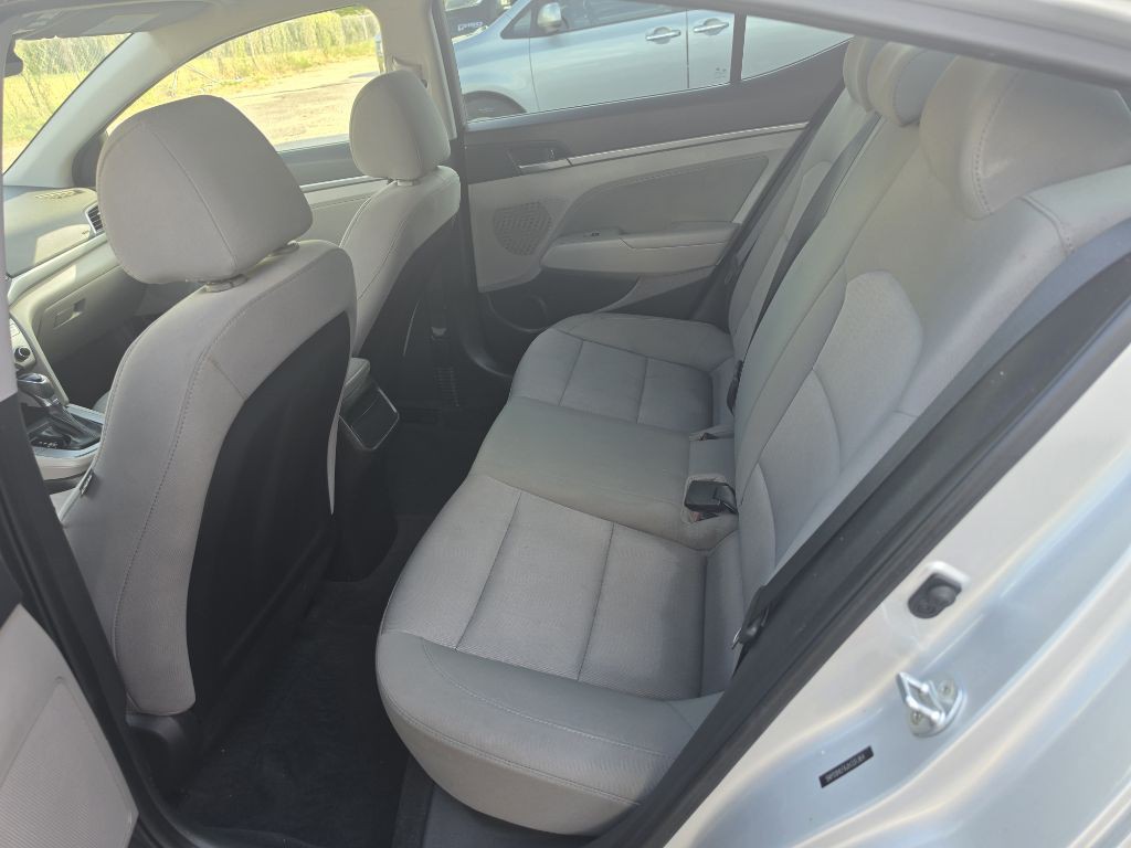 2018 Hyundai Elantra Image 14