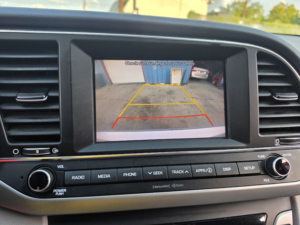 2018 Hyundai Elantra Image 15