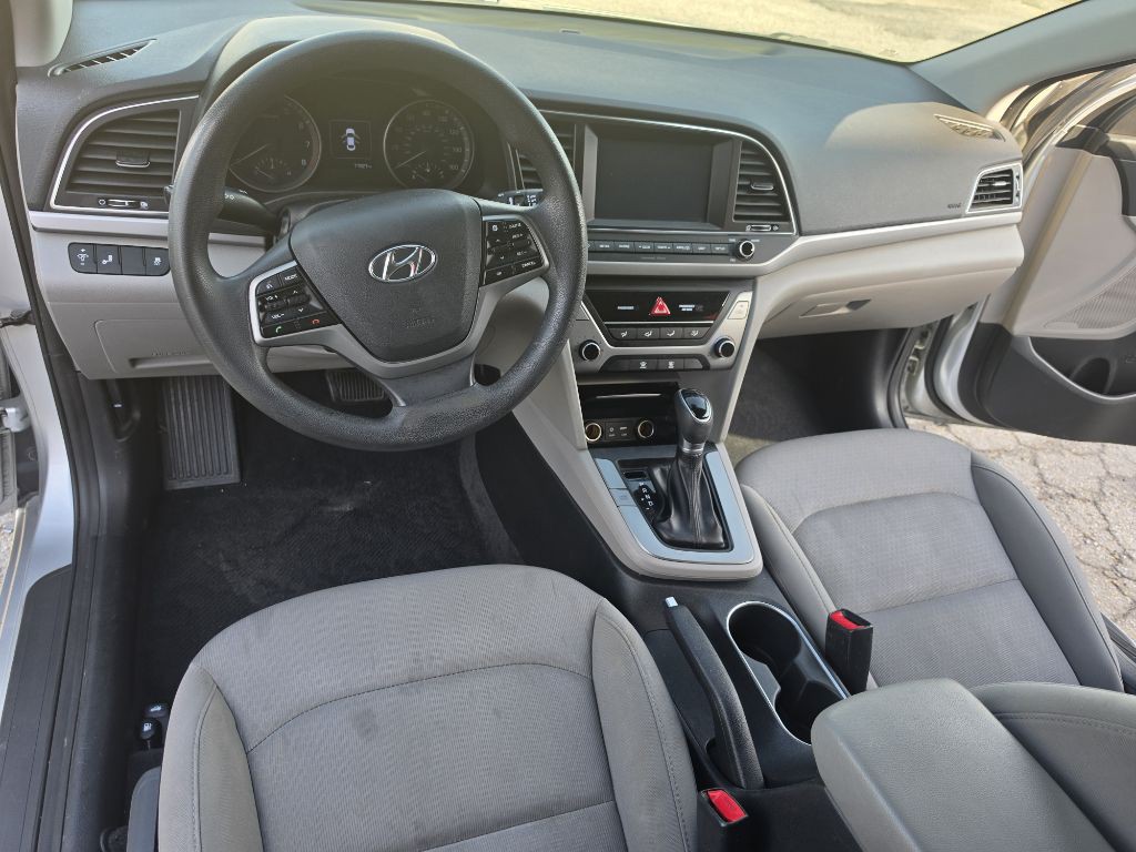 2018 Hyundai Elantra Image 16