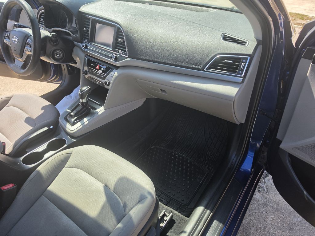 2018 Hyundai Elantra Image 13