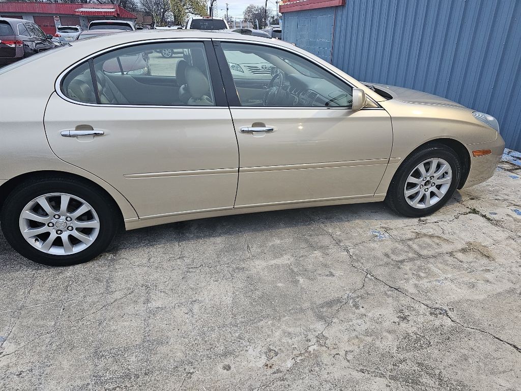 2004 Lexus ES Image 4