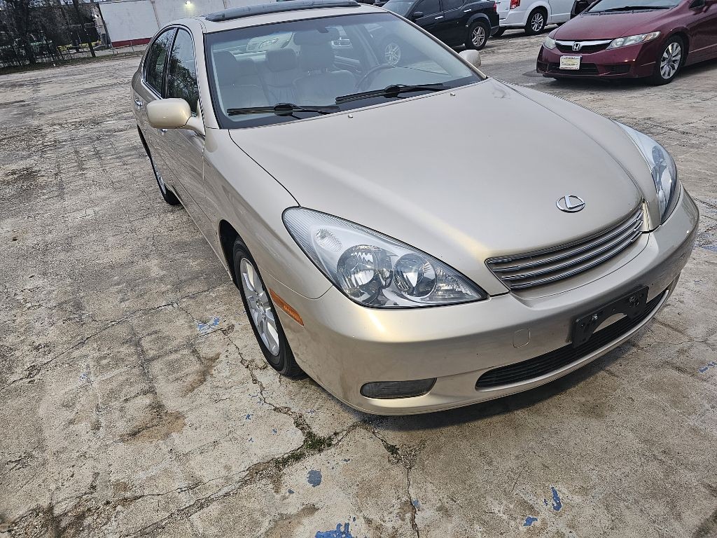 2004 Lexus ES Image 5