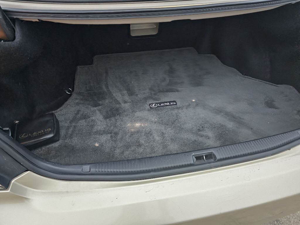 2004 Lexus ES Image 14