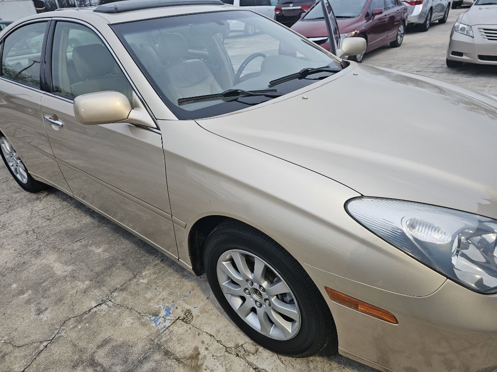 2004 Lexus ES Image 19