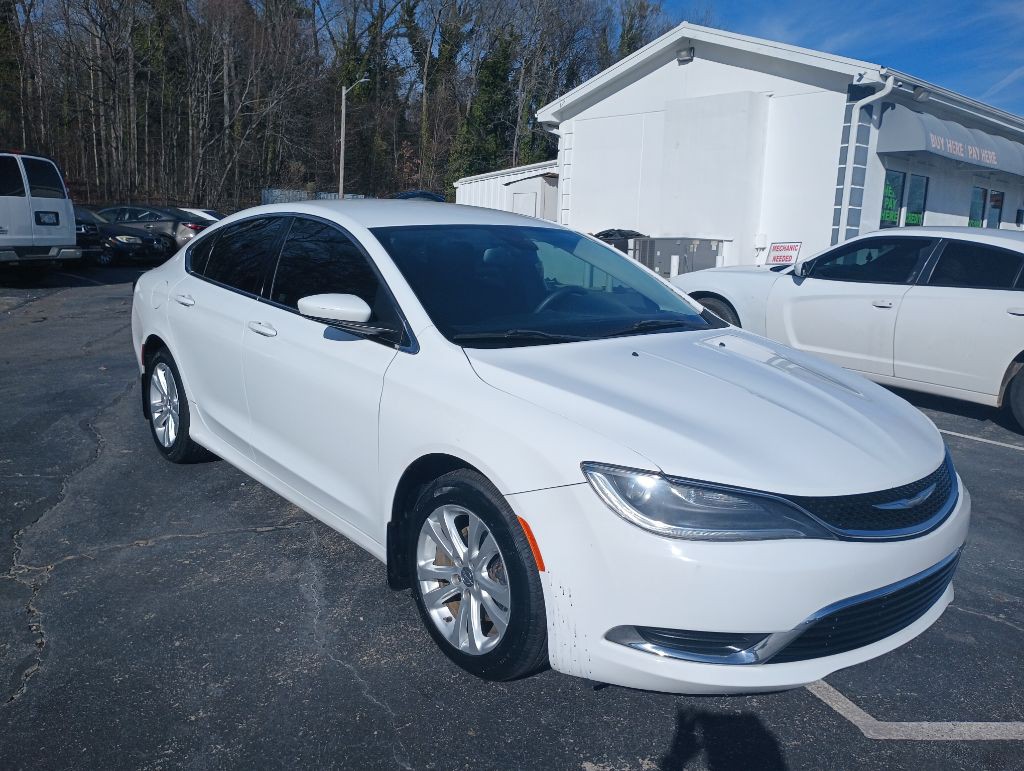 2015 Chrysler 200 Image 1