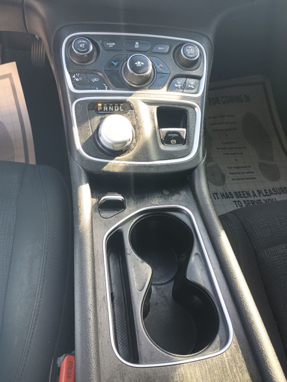 2015 Chrysler 200 Image 13